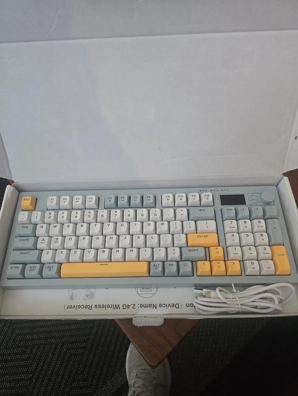 Onikuma G80 94 Keys Keyboard with Yellow Accent Keys 3 Modes With Knob &  Screen